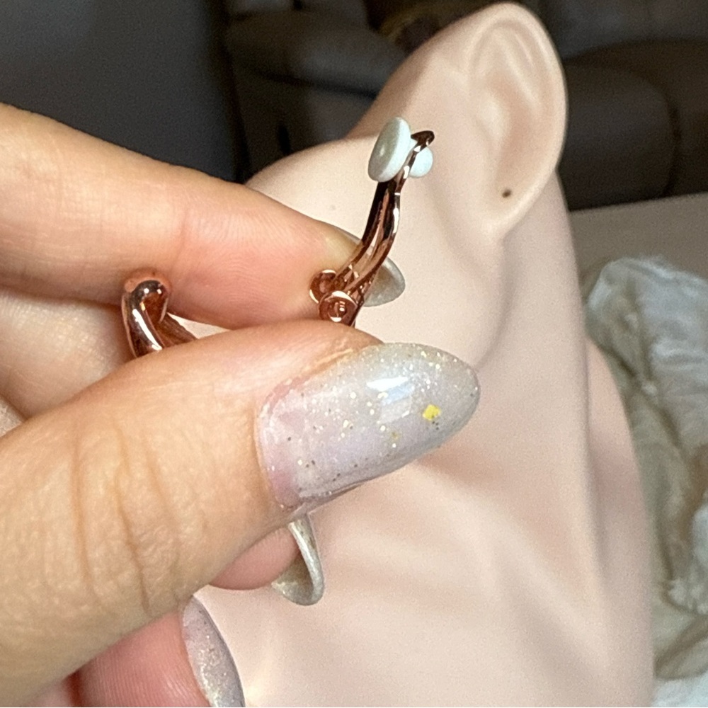 Elegant Rose Gold Clip-On Earrings - Picture 5 of 5